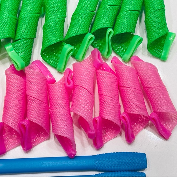 PRICE ⬇️ 50 Heatless Spiral Curlers Set LIKE NEW! - Picture 10 of 16